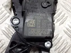Pedal del acelerador Ford Focus MK2 OEM 4M51-9F836-AJ