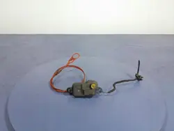 AUDI Q7 II 4M Polttoainesäiliön Luukun Aktuaattori 8S0862153A