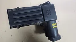 AUDI A3 8P ILMAFILTERIN KOTELLA 3C0129607BA