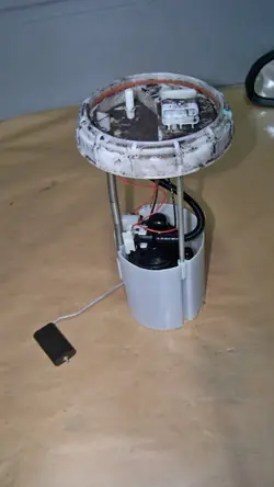 Opel Adam 1.2 Polttoainepumppu