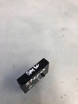 BMW OEM 683857902 Begagnad antennförstärkare