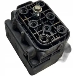 Audi A6 C6 Hydraulinen Jakaja Venttiili 4F0616013