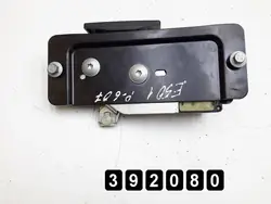 OEM AM-392080 Peugeot takaluukun moottori