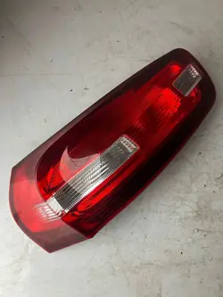 Luz Trasera Izquierda Citroen C4 Picasso II 9676120780
