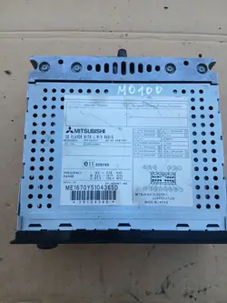 Radio Mitsubishi Carisma OEM MZ594636 - Usado