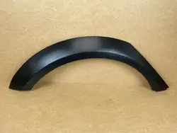 OEM 8K9853818A Oikea Taka Lokasuoja Audi A4 B8