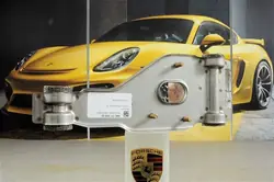 Porsche 99611122802 Oikea pakoputken kiinnike