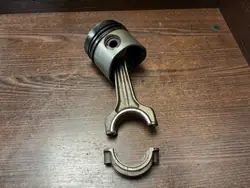 Pistón Peugeot OEM 1STDIDKOLV9 - Estado Usado