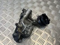 Audi A8 D2 Ölpumpe OEM 057115105B - Gebraucht