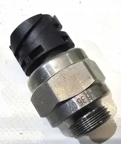 Commutateur de poussoir soupape OEM A002545350964 Mercedes