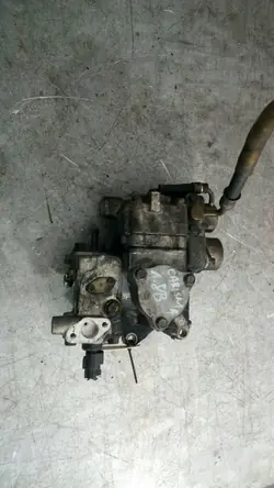 Distribuidor/Bomba Combustível OEM 111 Mitsubishi Carisma 1.8 GDI
