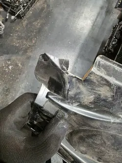 Joint inférieur pare-brise Opel OEM 9861461880 - Occasion