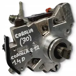Toyota OEM 22100-33040 Einspritzpumpe - Gebraucht