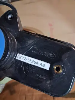 AdBlue-tank LK72-5L264-AB Land Rover Gebruikt