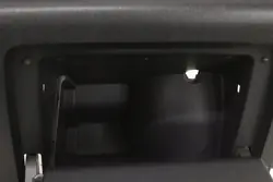 Opel Combo E Matkustajan hansikaslokero OEM 5781755
