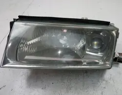 Vasen Etuvalo Skoda Octavia