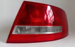 AUDI A6 Limousine Rechte Rückleuchte 4F5 945 096 D