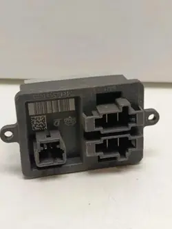 Relais de ventilateur de chauffage OEM 12VA43003000 Peugeot