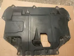 Motortäcke OEM 3M51R6P013CAB för Ford Focus MK2