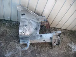 OEM LUK3825 Voor Linker Kwartierligger voor Citroen