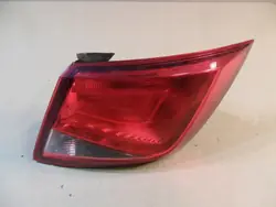 Luz trasera derecha SEAT LEON III