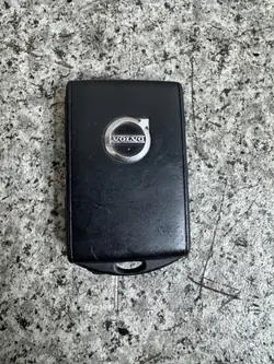 Begagnad Volvo-nyckel OEM KLUCZYK PILOT VOLVO XC60 II