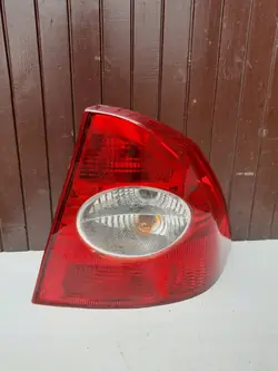 Lámpara Trasera Derecha FORD FOCUS MK2 SEDAN