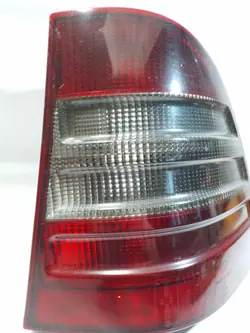 MERCEDES ML W163 Rechte Rückleuchte