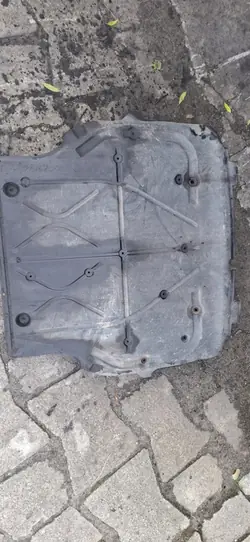 Motorplåt VW T5 Multivan Caravelle