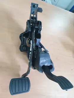 Gaspedaal Opel Grandland I 1.2T 131 PK