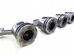 Kolben Pleuel OEM 31303100 für Volvo D5