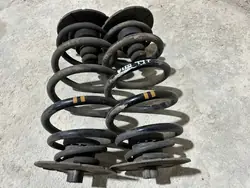 Molas traseiras Mercedes VITO 447 com borrachas OEM ghjVITO447aa