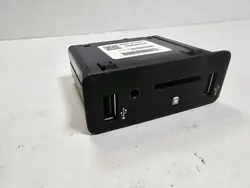 Renault USB/Aux-portti OEM 280237081R - Käytetty