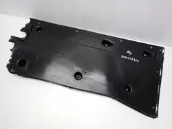 Vänster underkroppssköld OEM 5R3825201B - Begagnad