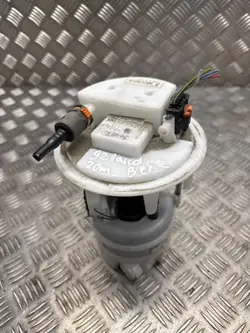 Opel Grandland Polttoainepumppu OEM 9844352980 - Bensiini