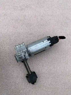 Stolsjusteringsmotor OEM 4437269 för Audi VW