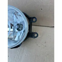 Toyota Avensis T270 2015 Phare antibrouillard gauche OEM 8122002110