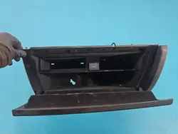 Matkustajan hansikaslokero Audi A6 C7 OEM 4G1880302A