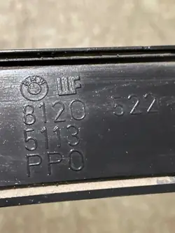 Éclairage plaque BMW 5 Touring E34 OEM 8120522