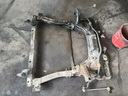 Soporte de Viga Delantera OPEL CORSA E - Pieza OEM