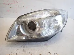Farol Dianteiro Esquerdo SKODA FABIA II 2007-2010 5J1941017A