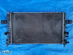 Radiador de água Opel OE OEM 13170110 - Usado