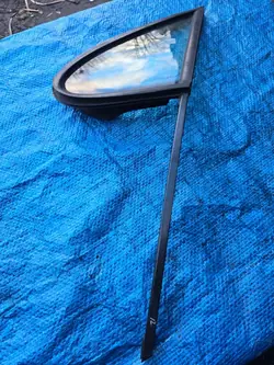 PEUGEOT 207 06- Etu vasen kolmiokulma OEM RTEKO PAW3625
