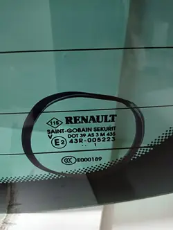 Vitre arrière OEM 005223901 pour Renault Grand Scenic III