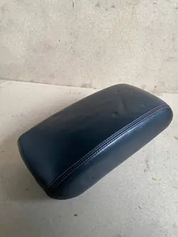 Apoio de braço consola central Dodge Challenger 2015 OEM X85005702BL