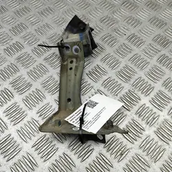 Fram höger skärm fäste VW PASSAT B8 3G0821142