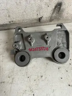 Renault 5 E-Tech Motorfäste OEM 112123727R