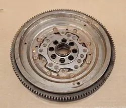 Volante de Dupla Massa 04L105266H VW Skoda Audi