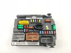 Caixa de fusíveis módulo BSI Peugeot OEM 9667199680 R08