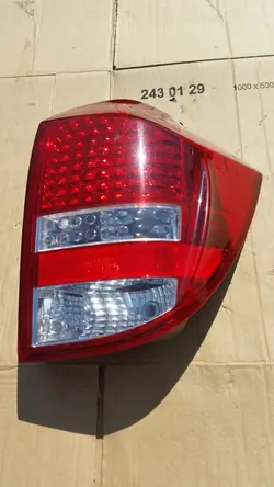 LÁMPARA TRASERA DERECHA KIA CEED I KOMBI 06-12 92402-1H300